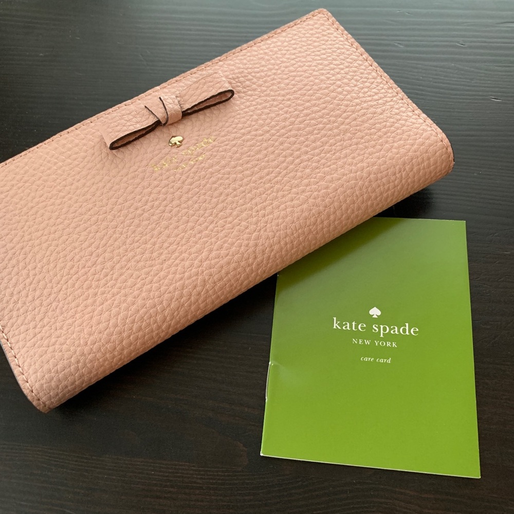 ♠️ *The Stacy* Kate Spade Wallet ♠️